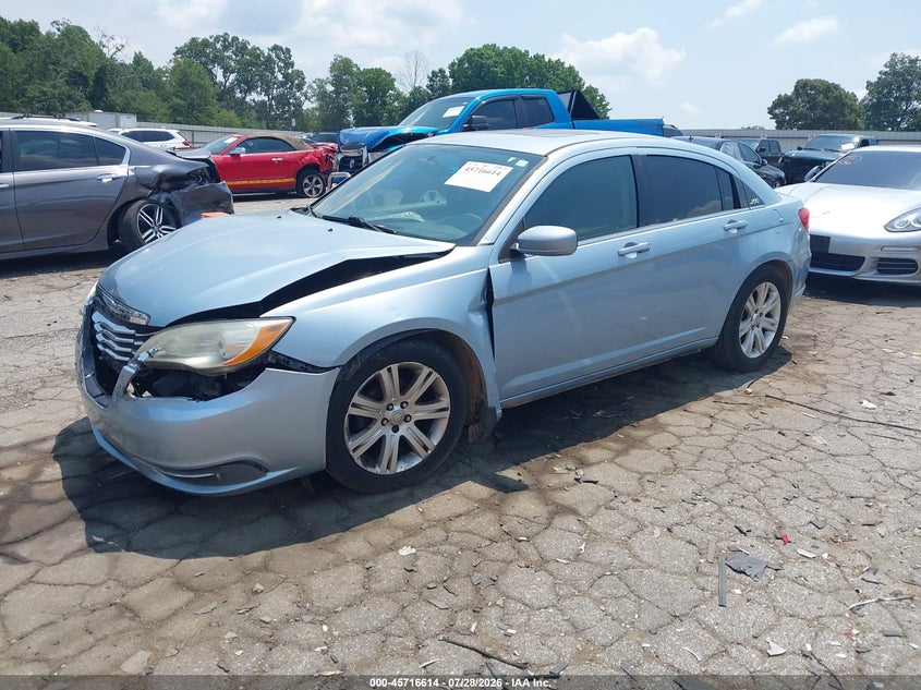 Vin: 1c3ccbbb4en176627, lot: 46215296, chrysler 200 touring 20142