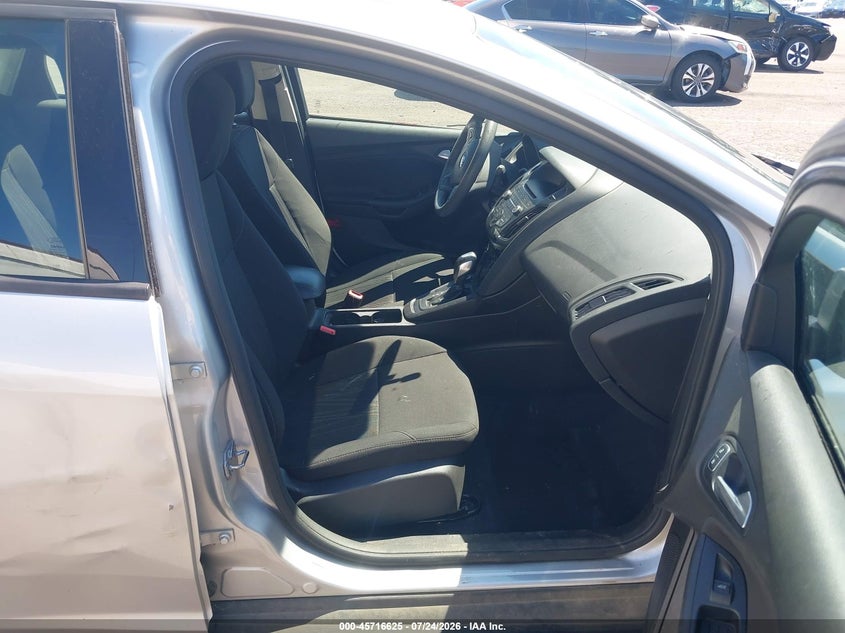 2016 FORD FOCUS auction photo 5