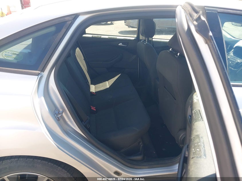 2016 FORD FOCUS auction photo 8