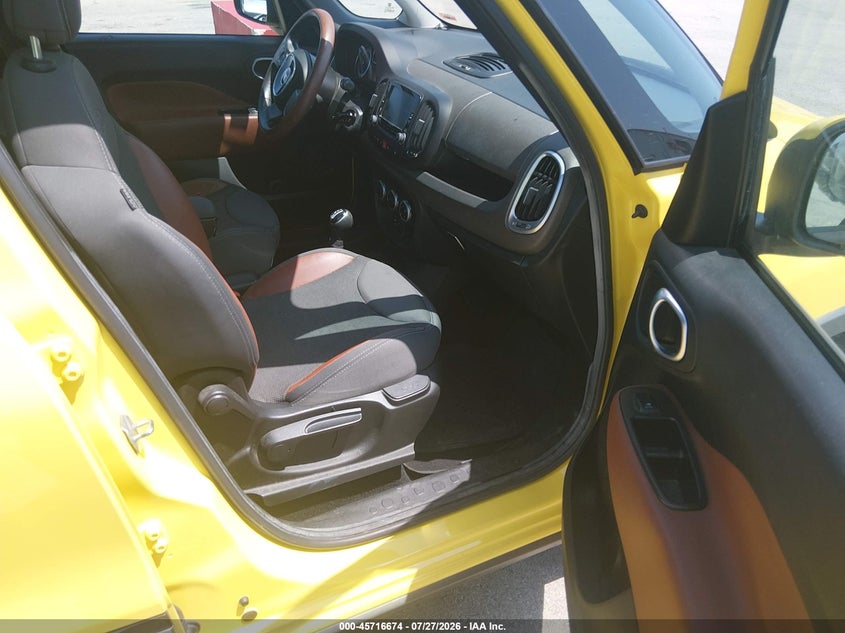 2014 FIAT 500L auction photo 5