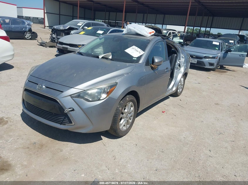 Vin: 3mydlbzv4gy135955, lot: 46215358, scion ia 20162