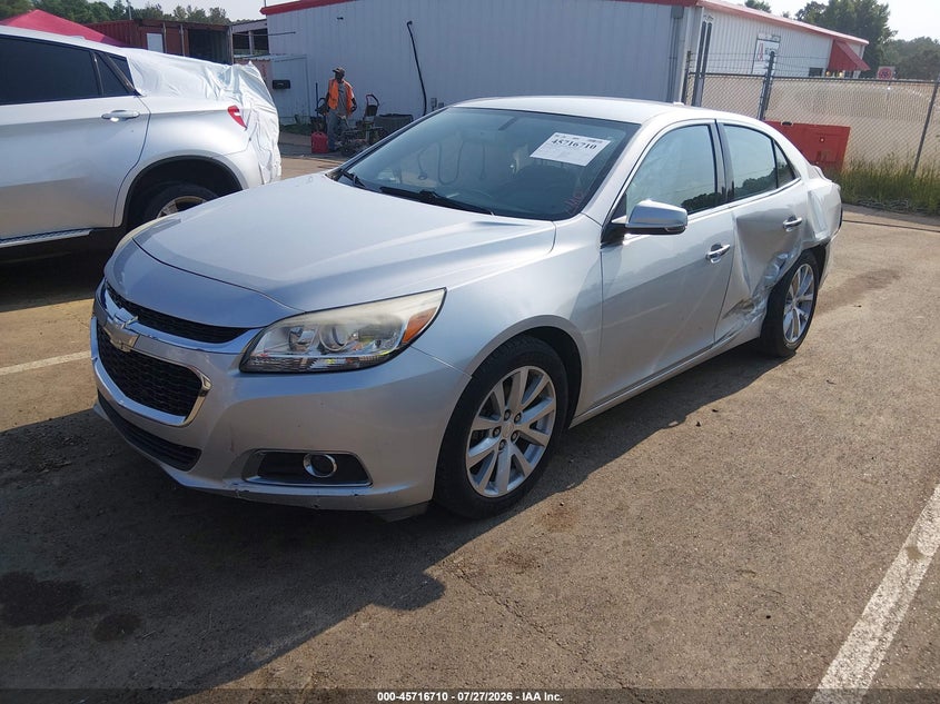 2016 Chevrolet Malibu, Левый бок, IAAI, VIN 1G11E5SA7GF133122 — фото 2