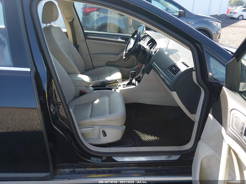 2017 VOLKSWAGEN GOLF ALLTRACK auction photo 5