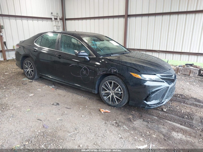 Vin: 4t1g11ak2ru248415, lot: 46215442, toyota camry se 2024 img_1