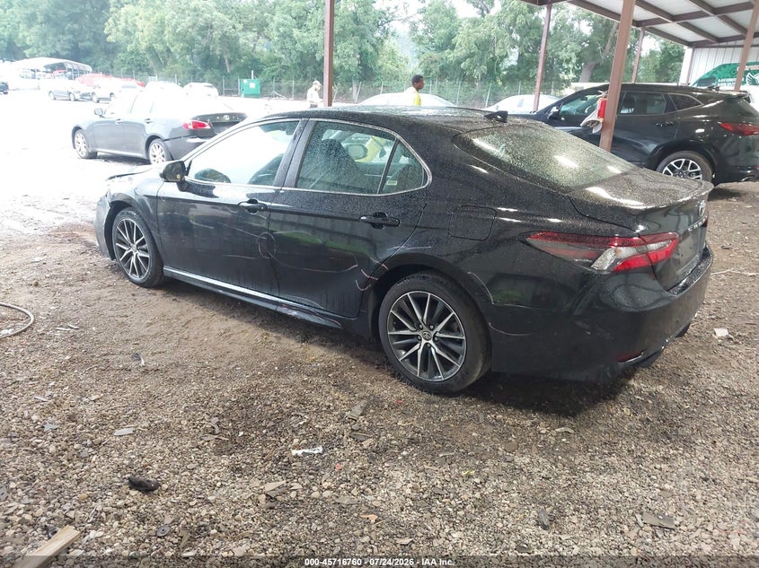 Vin: 4t1g11ak2ru248415, lot: 46215442, toyota camry se 20243