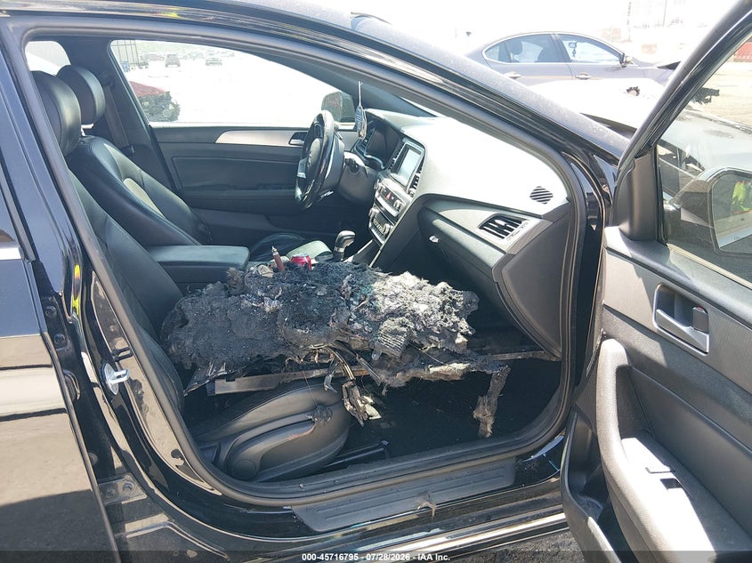 2019 HYUNDAI SONATA auction photo 5