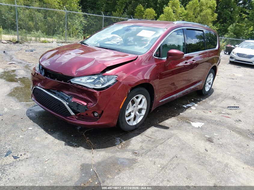 Vin: 2c4rc1eg2hr578046, lot: 46215499, chrysler pacifica touring-l plus 20172
