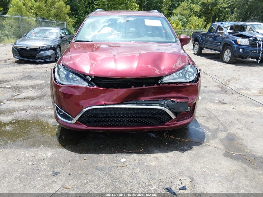 2017 CHRYSLER PACIFICA auction photo 6