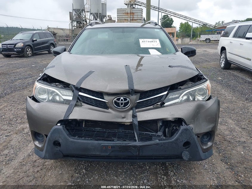 2015 TOYOTA RAV4 auction photo 6