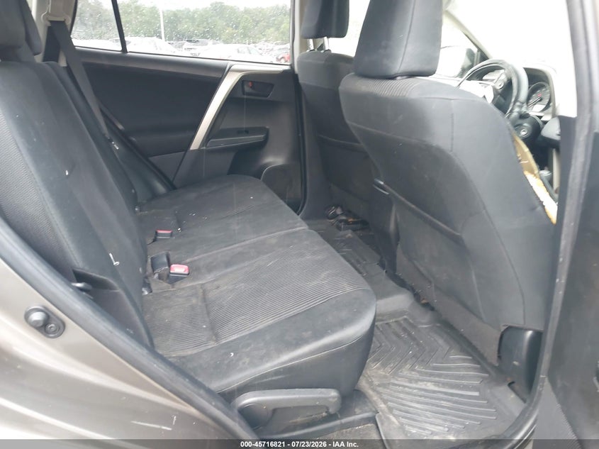 2015 TOYOTA RAV4 auction photo 8