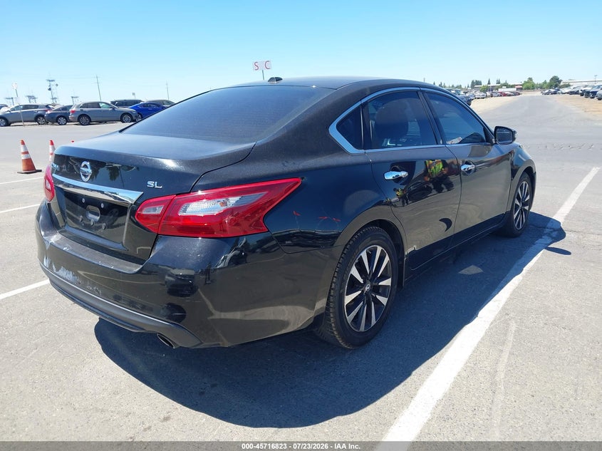 2018 NISSAN ALTIMA auction photo 4