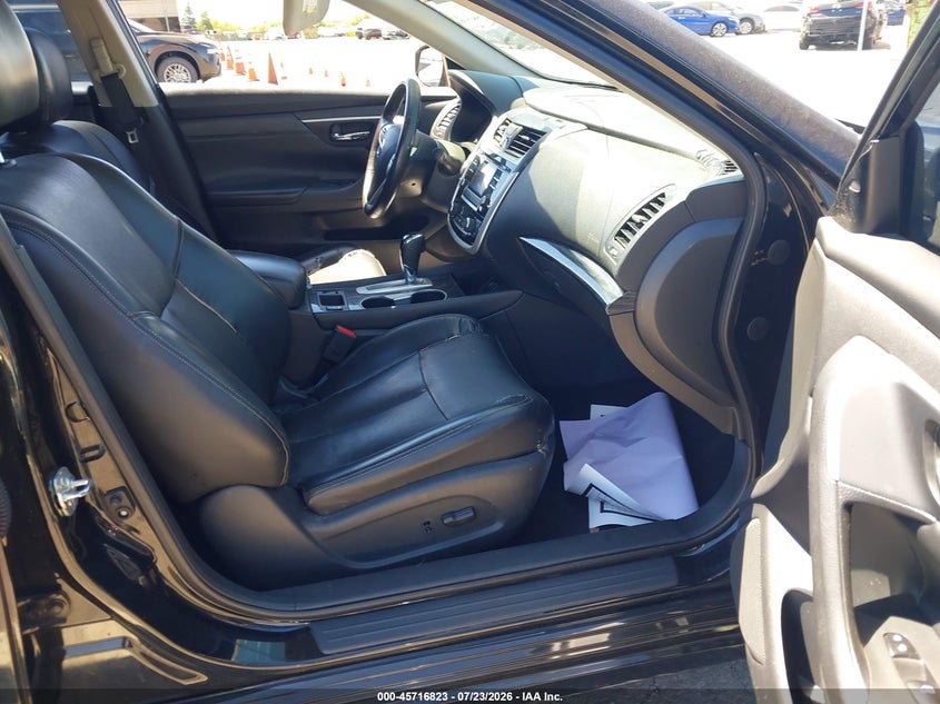 2018 NISSAN ALTIMA auction photo 5