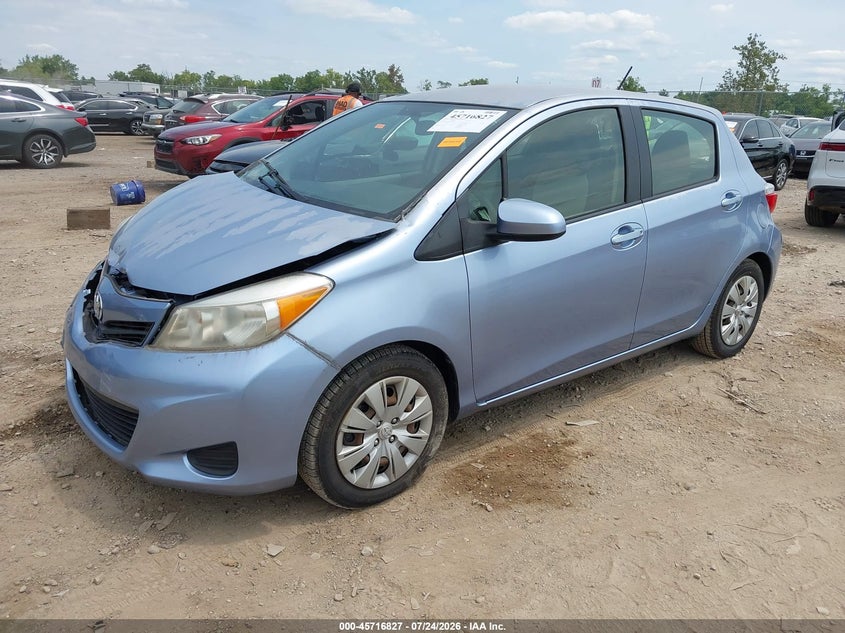 Vin: jtdktud30dd549871, lot: 46215509, toyota yaris l 20132