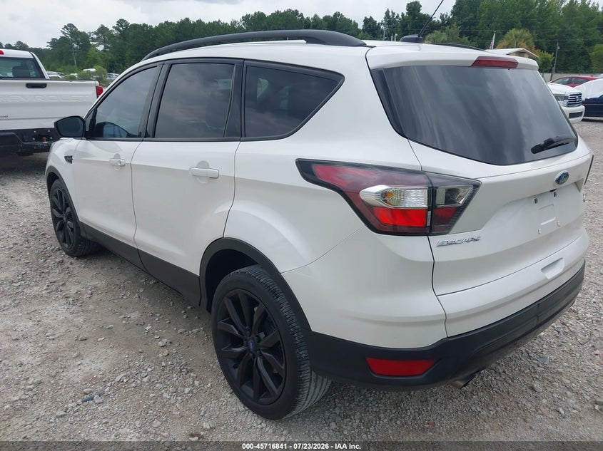 Vin: 1fmcu0gd6hua98686, lot: 46215523, ford escape se 20173