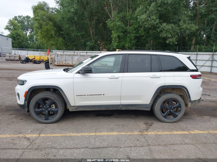 JEEP GRAND CHEROKEE - zdjęcie 14