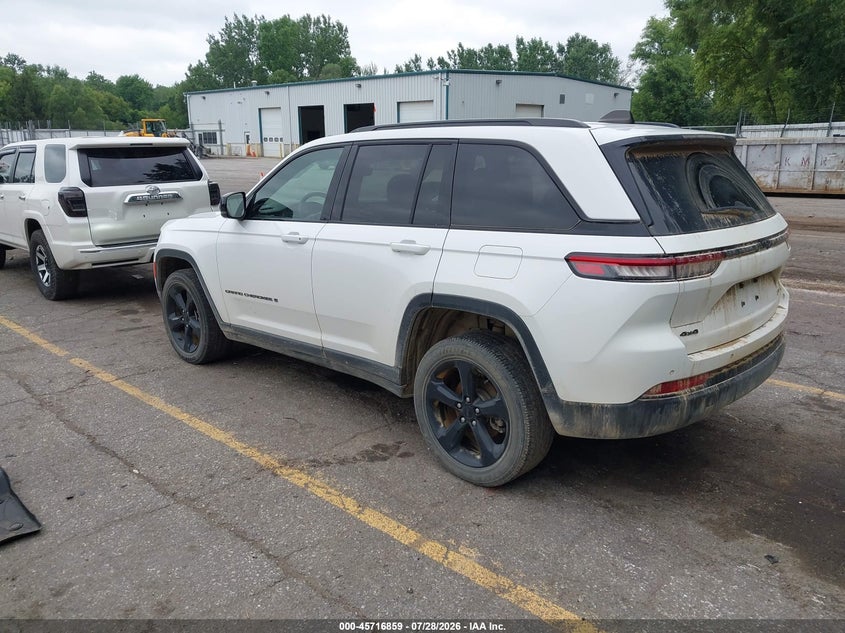 JEEP GRAND CHEROKEE - zdjęcie 3