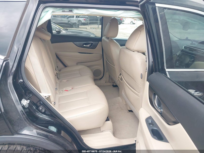 2015 NISSAN ROGUE auction photo 8