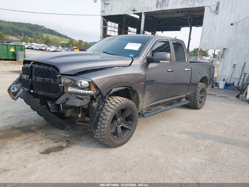 Vin: 1c6rr7ht8js175923, lot: 46215562, ram 1500 night  4x4 6'4 box 20182