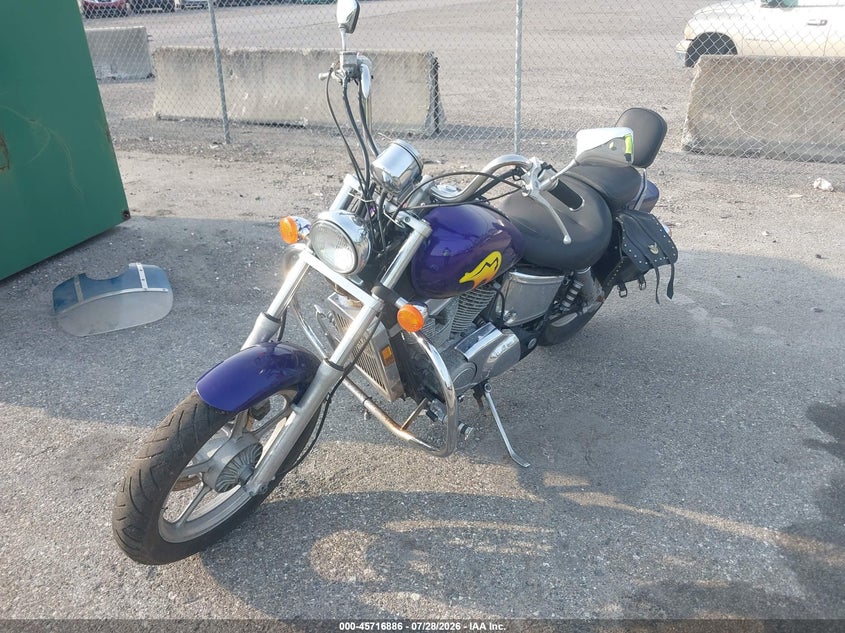 2002 HONDA VT1100 auction photo 2