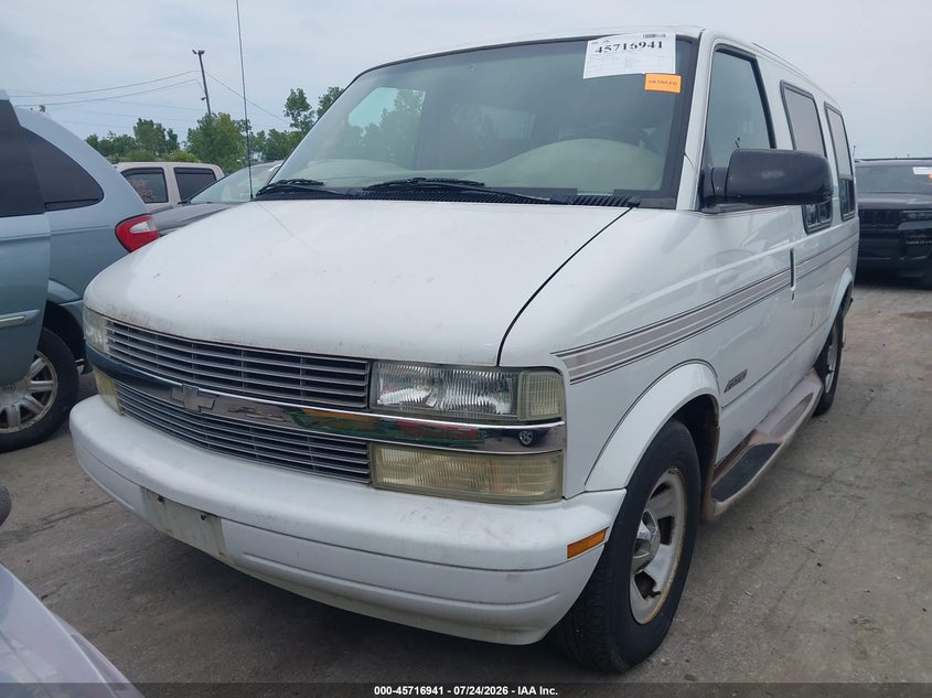 2001 CHEVROLET ASTRO auction photo 2