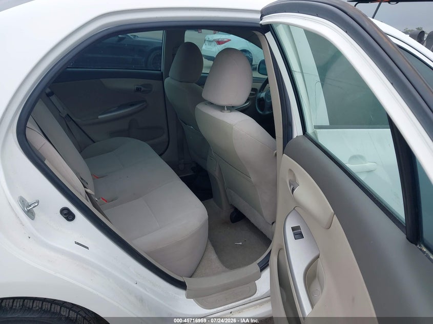 2010 TOYOTA COROLLA auction photo 8