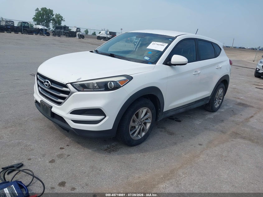 2017 HYUNDAI TUCSON auction photo 2