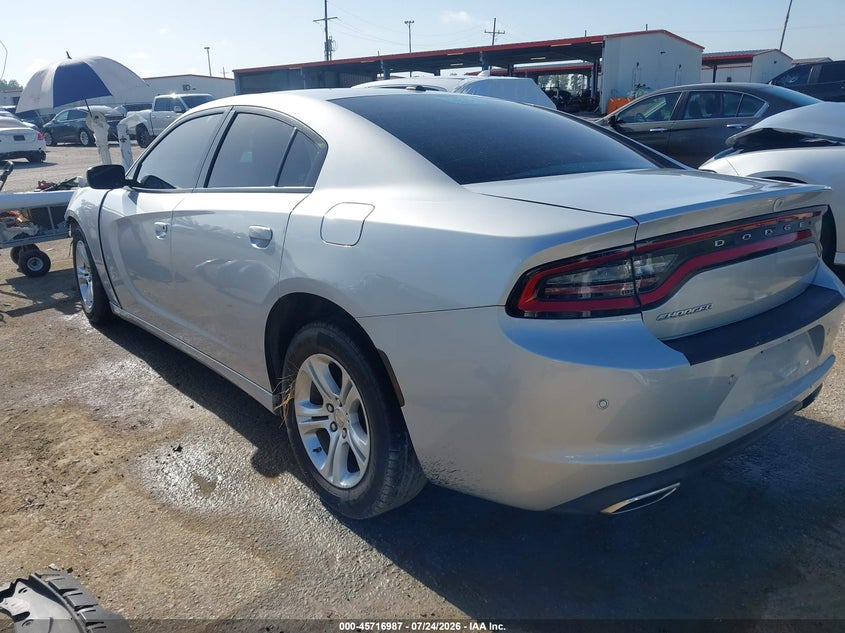 Vin: 2c3cdxbg4nh208037, lot: 46215669, dodge charger sxt rwd 20223