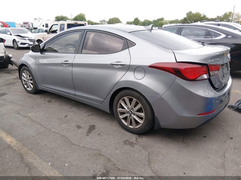 2015 HYUNDAI ELANTRA auction photo 3