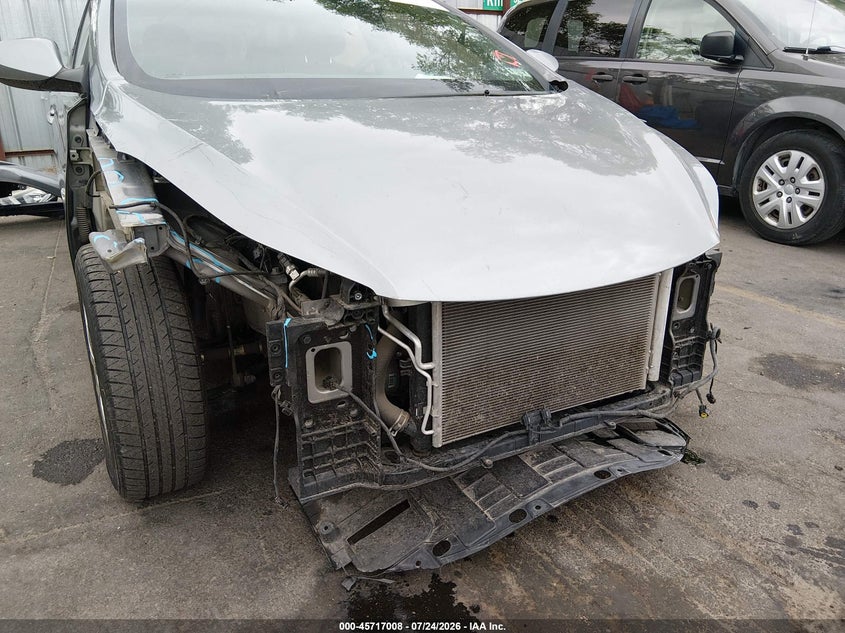2015 HYUNDAI ELANTRA auction photo 6