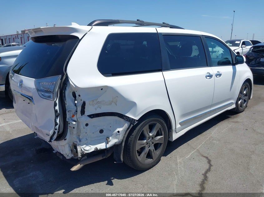 Vin: 5tdxz3dc6js958262, lot: 46215727, toyota sienna se 8 passenger 20184