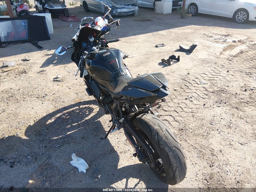 2022 YAMAHA YZFR7 auction photo 4