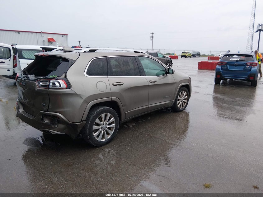 2017 JEEP CHEROKEE auction photo 4