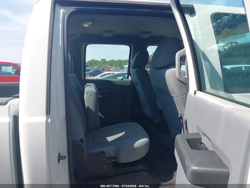 2011 FORD F-450 auction photo 8
