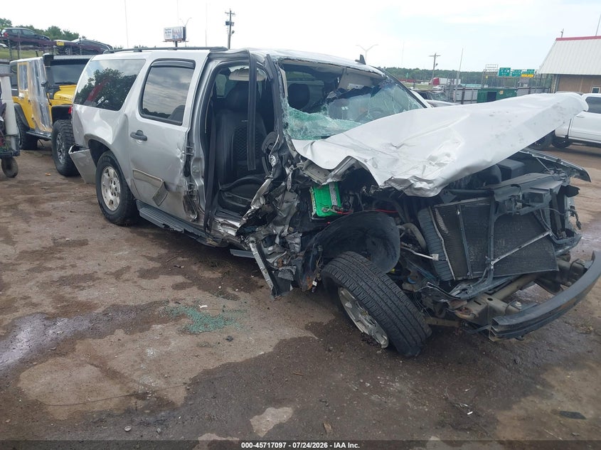 Vin: 1gnukhe30ar254454, lot: 46215779, chevrolet suburban 1500 ls 2010 img_1