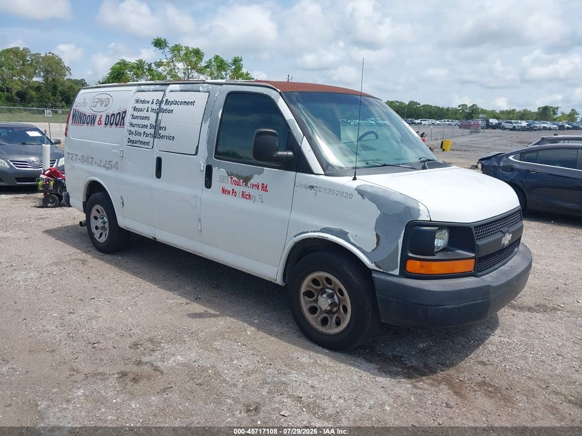 2010 CHEVROLET EXPRESS 1500 auction photo 1