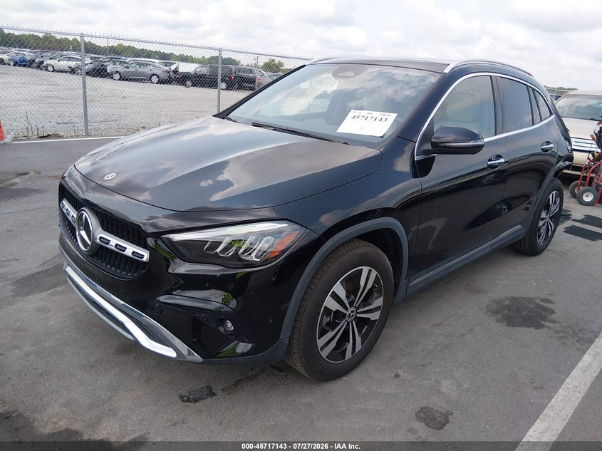 MERCEDES-BENZ GLA 250 - zdjęcie 2