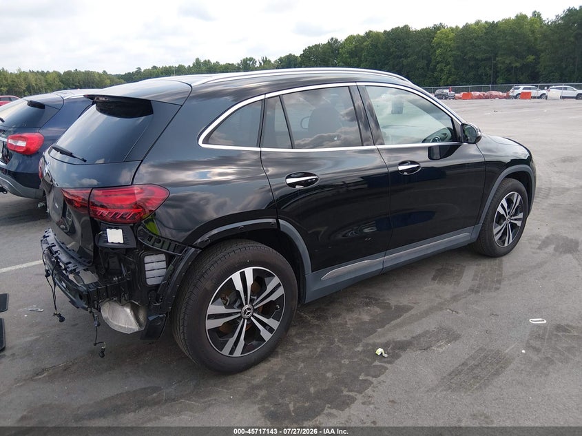 MERCEDES-BENZ GLA 250 - zdjęcie 4