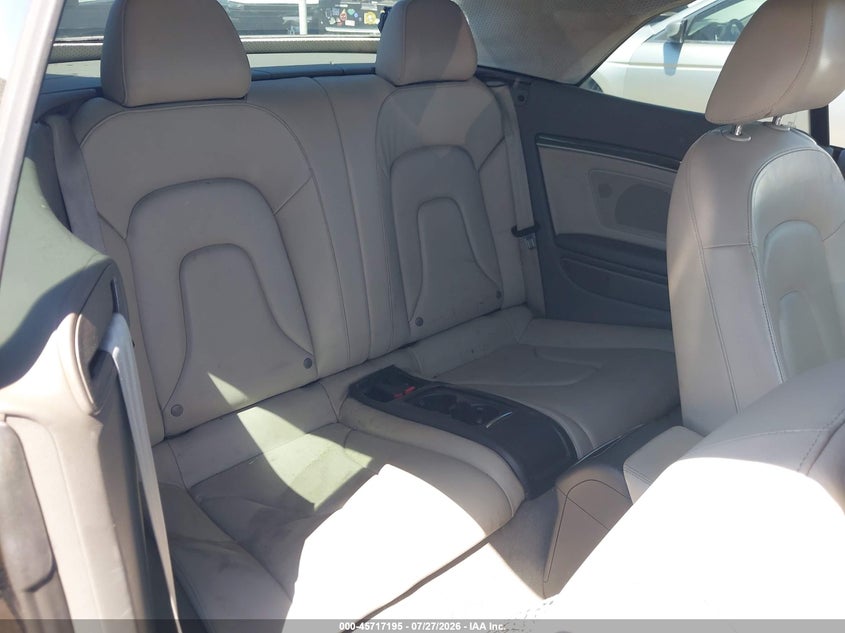 2010 AUDI A5 auction photo 8