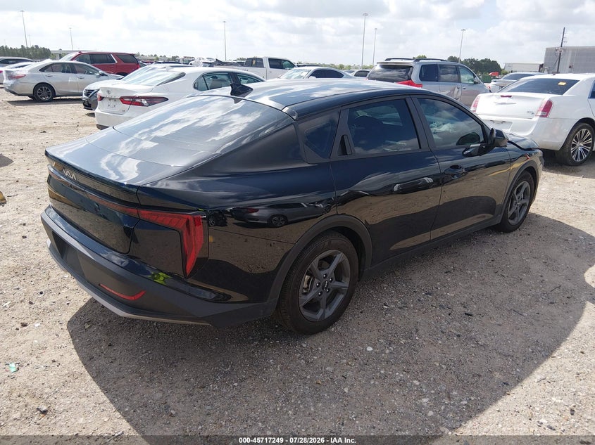Vin: 3kpft4de9se232055, lot: 46215931, kia k4 lxs 20254