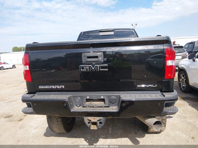 GMC SIERRA 2500HD - zdjęcie 16