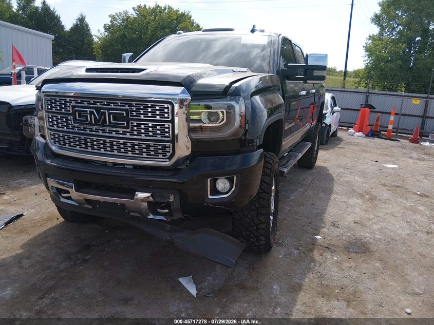 GMC SIERRA 2500HD - zdjęcie 2