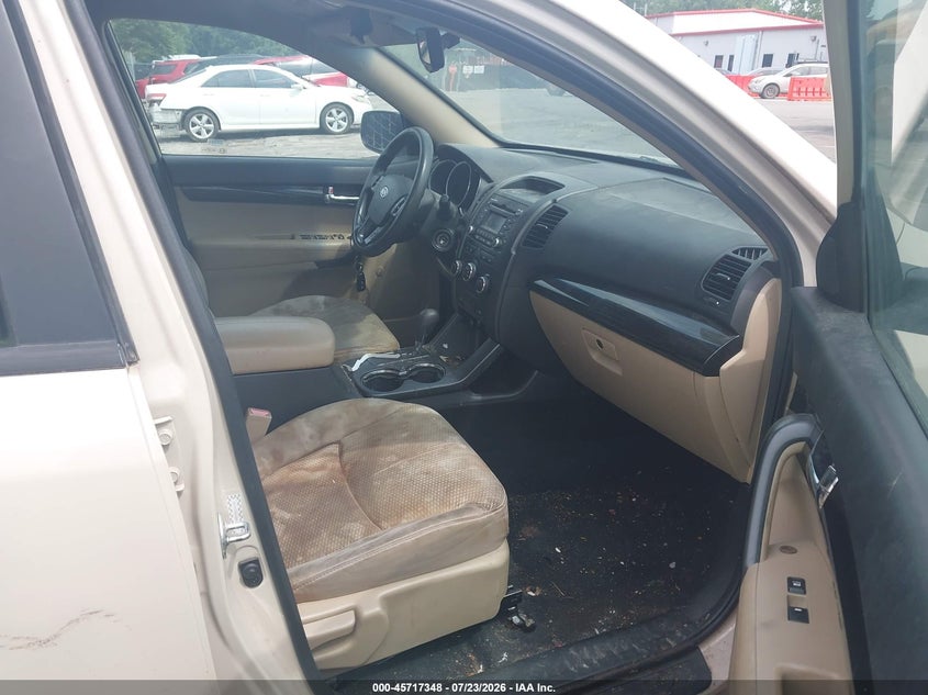 2011 KIA SORENTO auction photo 5