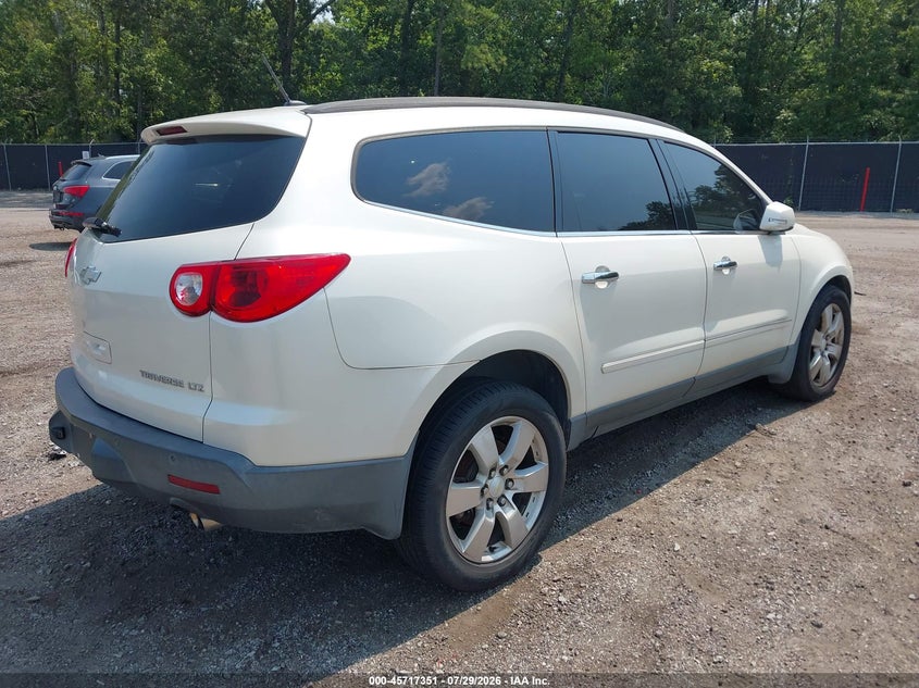 2012 CHEVROLET TRAVERSE auction photo 4