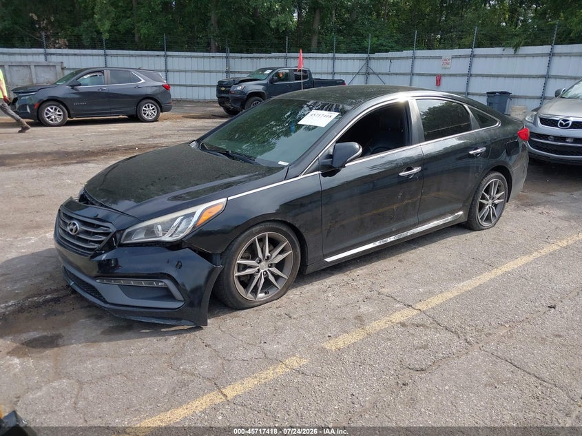 2015 HYUNDAI SONATA auction photo 2