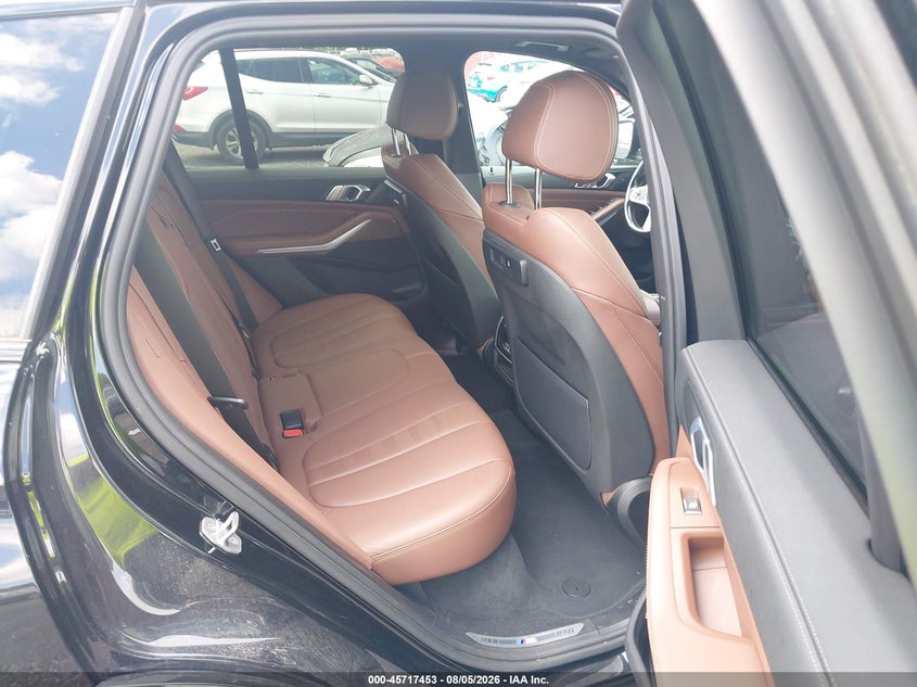 BMW X5 - zdjęcie 8
