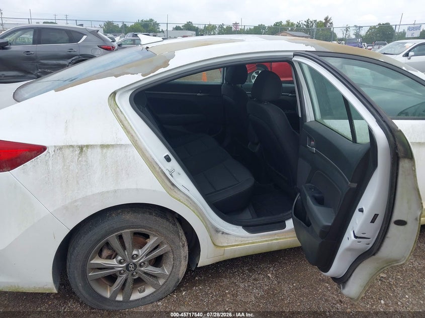 2018 HYUNDAI ELANTRA auction photo 8