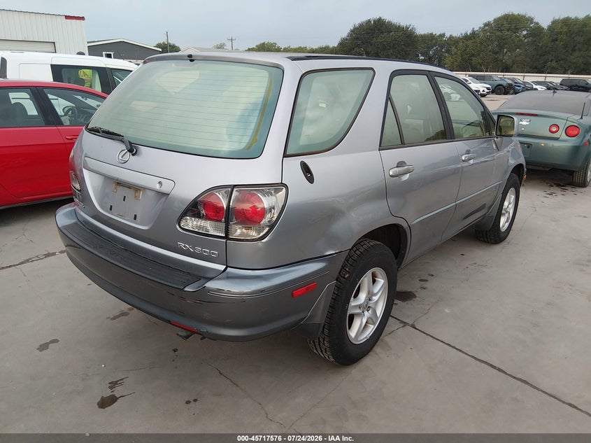 2002 LEXUS RX 300 auction photo 4