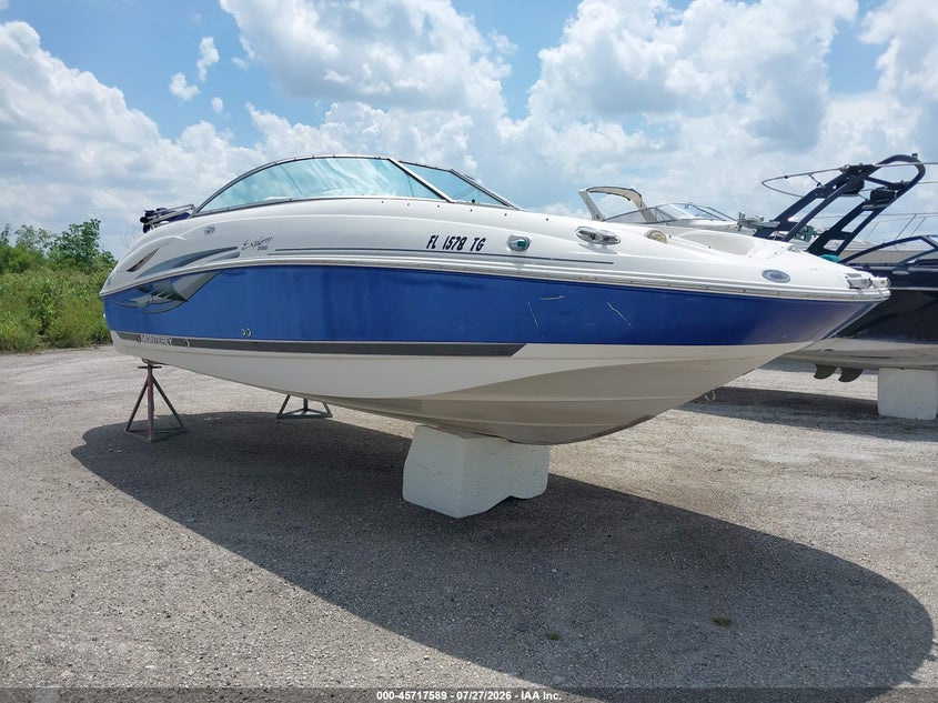 2004 MONTEREY 23' auction photo 1
