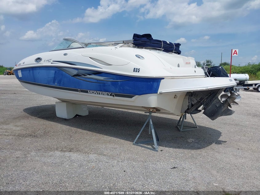 2004 MONTEREY 23' auction photo 3