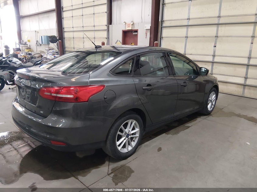 Vin: 1fadp3f22jl327464, lot: 46216287, ford focus se 20184